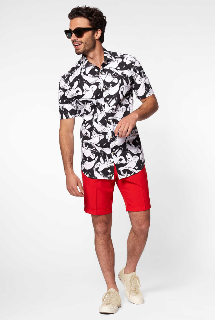 Man wearing summer shirt with Daffy Duck Looney Tunes print