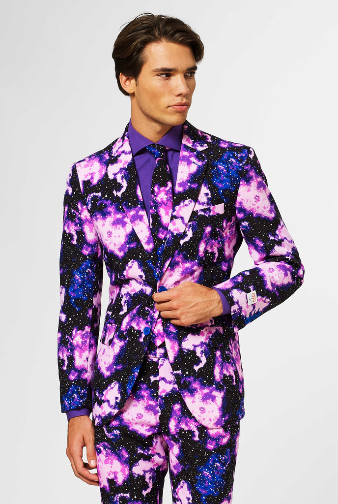 Man wearing suit with galaxy milkyway print