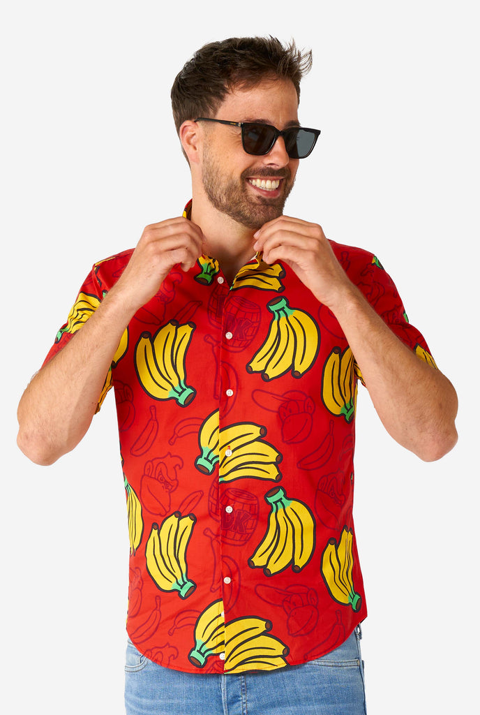 Man wearing red summer shirt with Donkey Kong Nintendo print